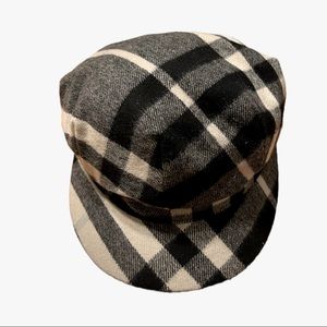 Burberry Wool and Cashmere Newsboy Cap.